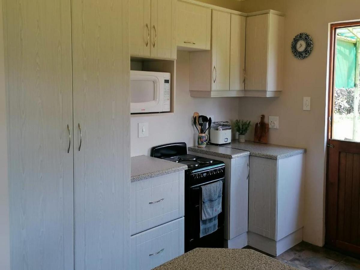 Cicada Self Catering Cottage Underberg Buitenkant foto