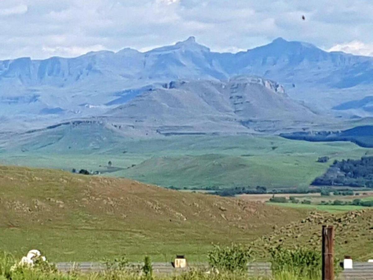 Cicada Self Catering Cottage Underberg Buitenkant foto