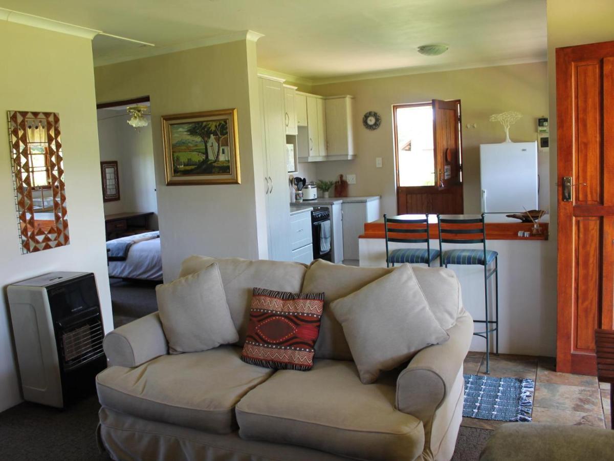 Cicada Self Catering Cottage Underberg Buitenkant foto