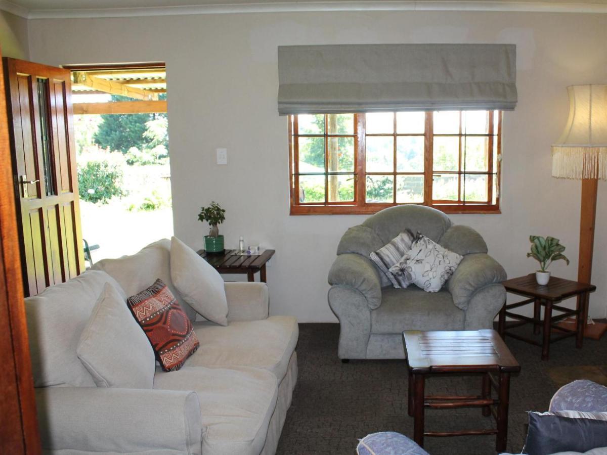 Cicada Self Catering Cottage Underberg Buitenkant foto