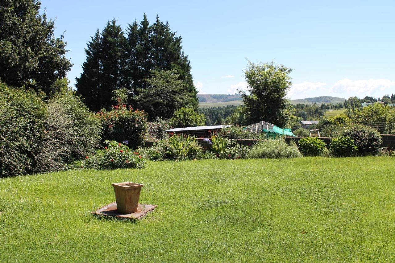 Cicada Self Catering Cottage Underberg Buitenkant foto